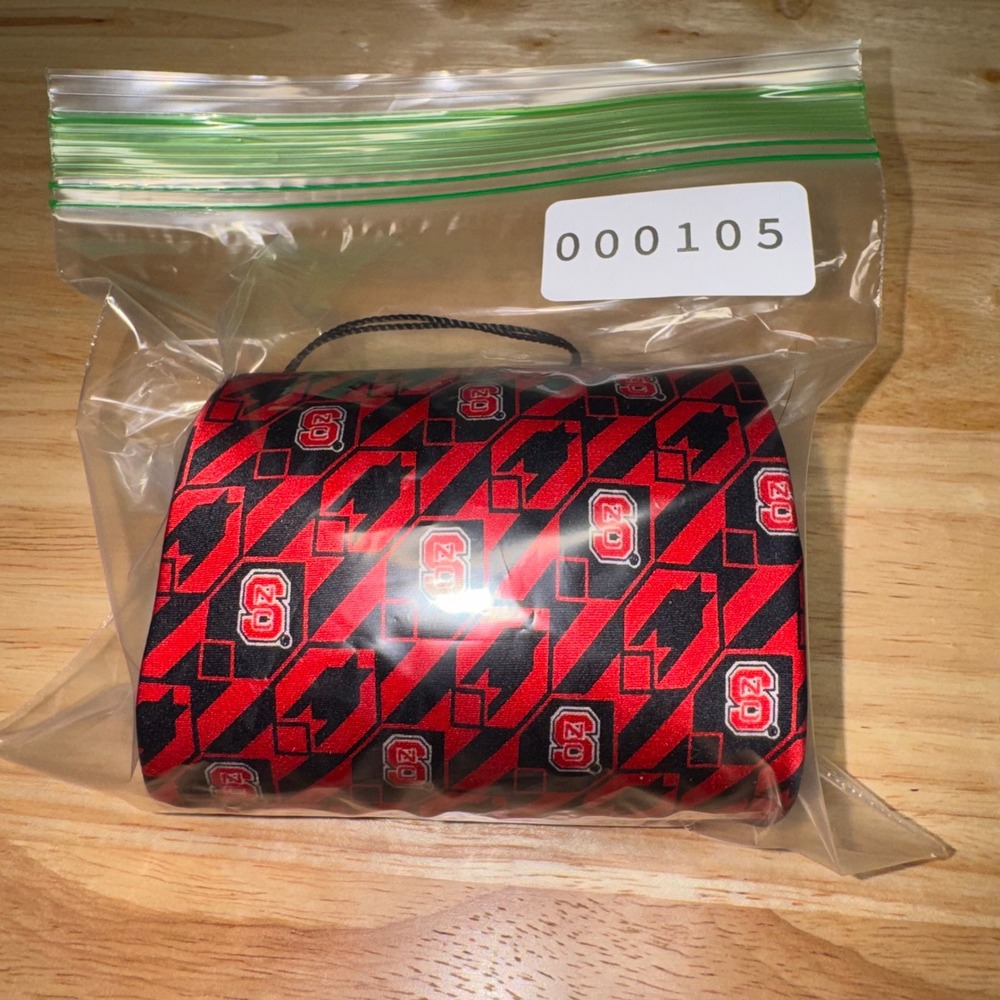 NC State Wolfpack Men Red Black Silk Nexus Geometric Necktie Eagles Wings - Picture 8 of 8